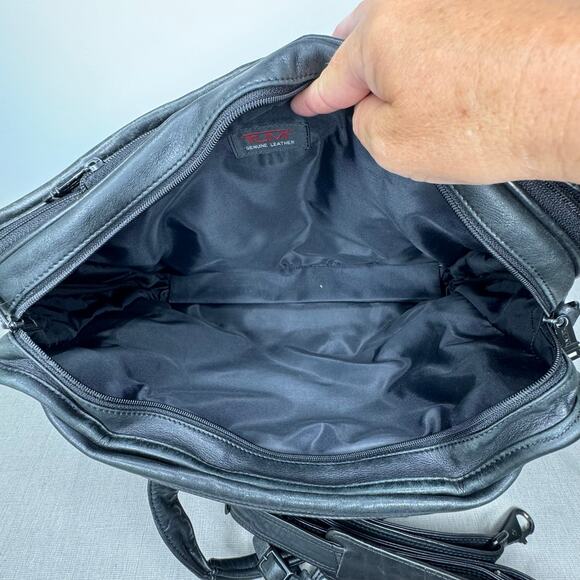 Tumi Leather expandable briefcase black - Picture 6 of 11